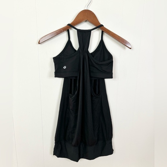 Lululemon black no limit tank built in bra size 4 - Picture 3 of 4